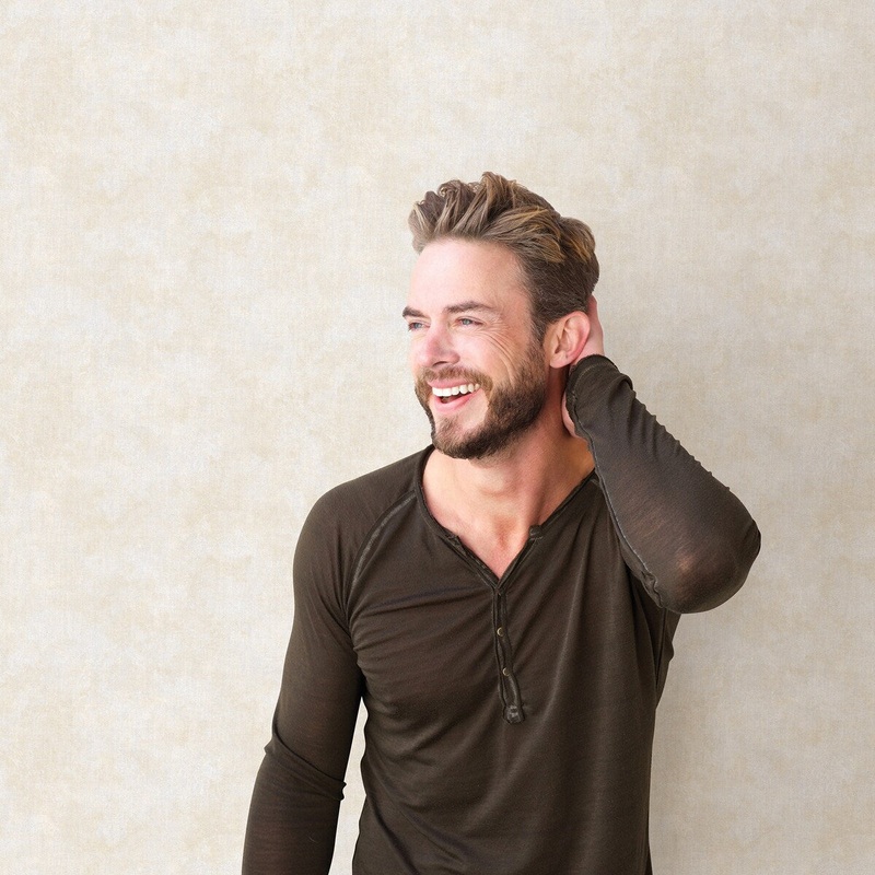 Newhouse, Gramercy Gold Linen, 33' L X 20.5 W, Wallpaper Roll