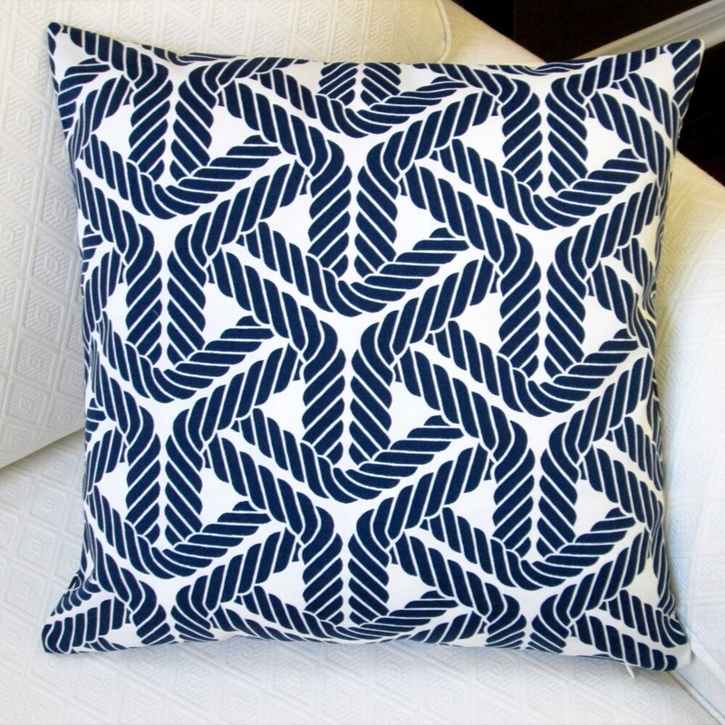 Artisan Pillows Outdoor 18-inch Trellis Navy Throw Pillow (Set of 2)