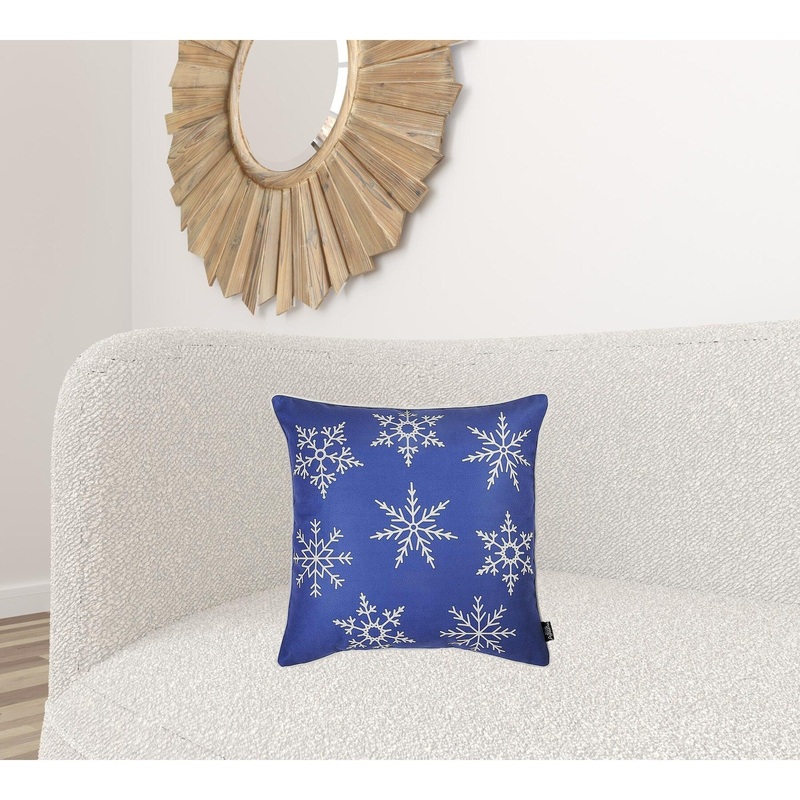 Set Of 4 18" Christmas Snowflakes Throw Pillow Cover In Blue