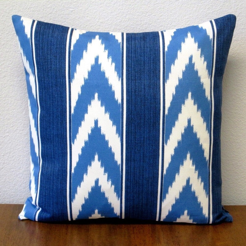 Artisan Pillows Ikat-stripe Cornflower Blue 18-inch Outdoor Throw Pillow (Set of 2)