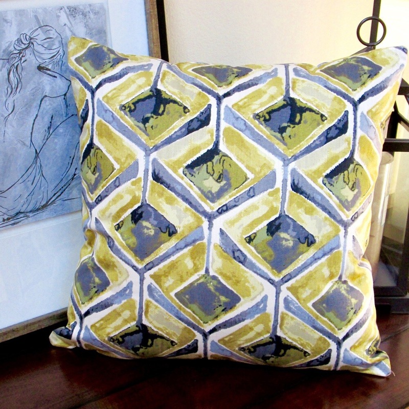 Artisan Pillows Indoor 20-inch Modern Geometric Abstract in Yellow Accent Throw Pillow