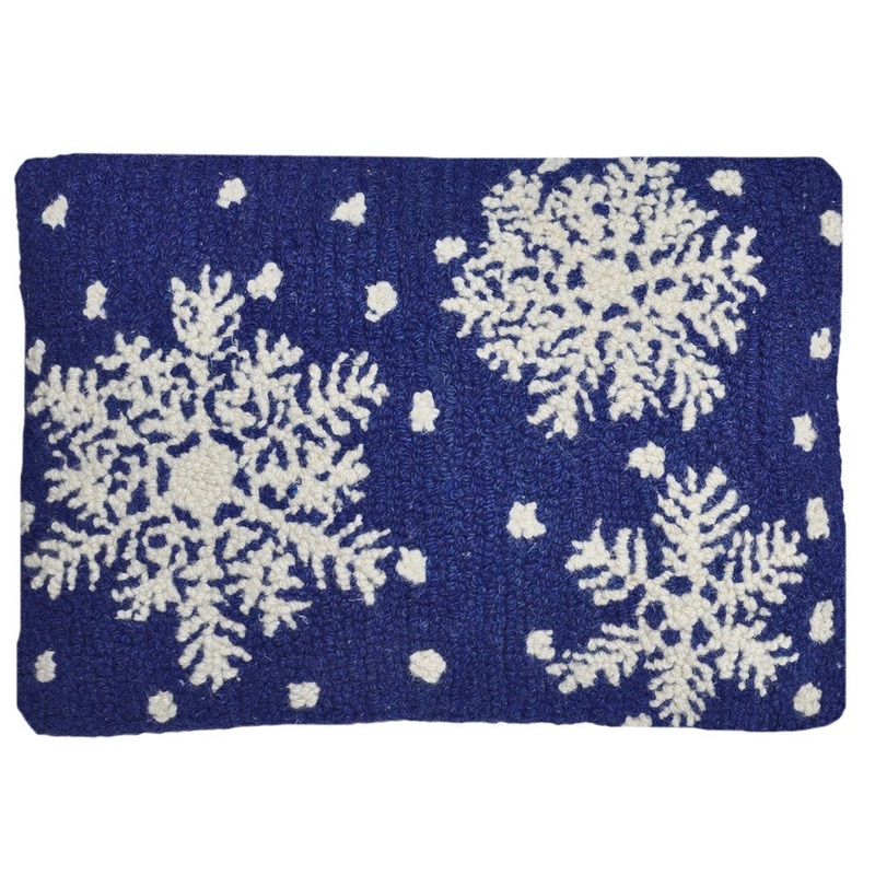 Snowflake Wool Hooked Decorative Pillow