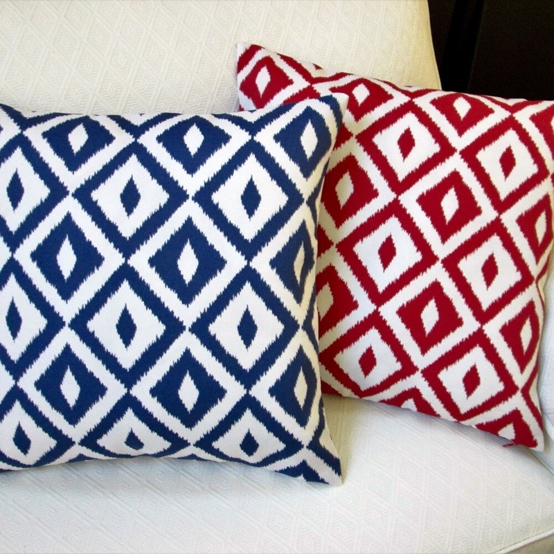 Artisan Pillows Modern Coastal Geometric Navy Blue/Red Polyester 18-inch Indoor/Outdoor Throw Pillow Covers (Set of 2)