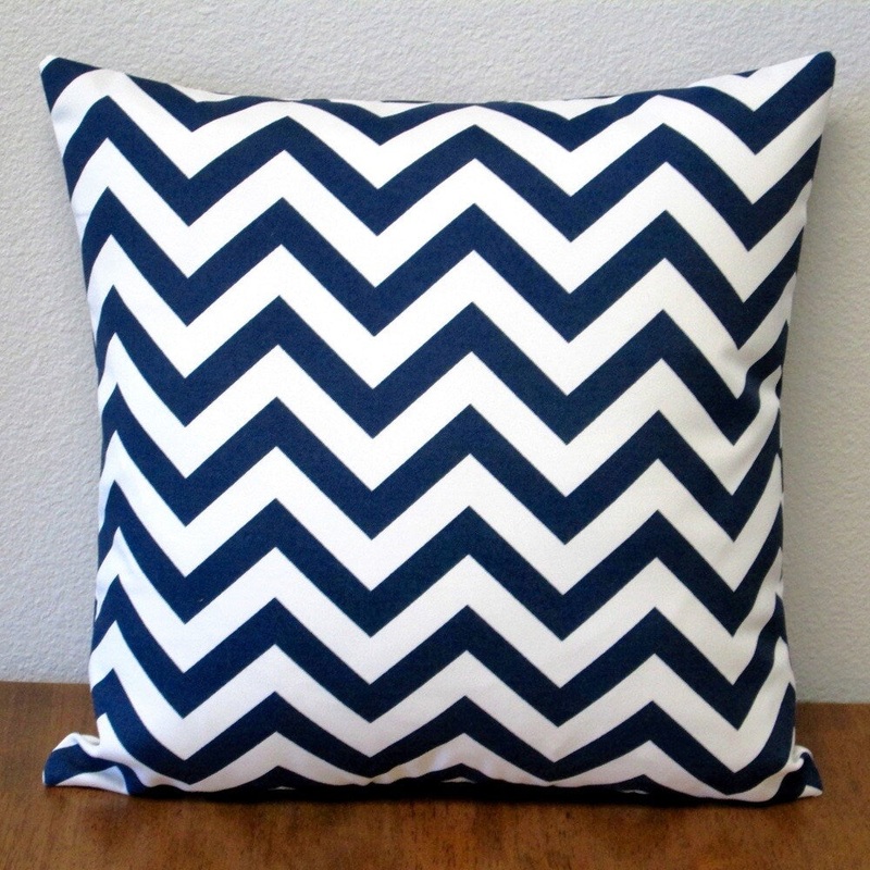 Artisan Pillows Indoor/Outdoor Chevron Navy 18-inch Throw Pillow Cover (Set of 2)