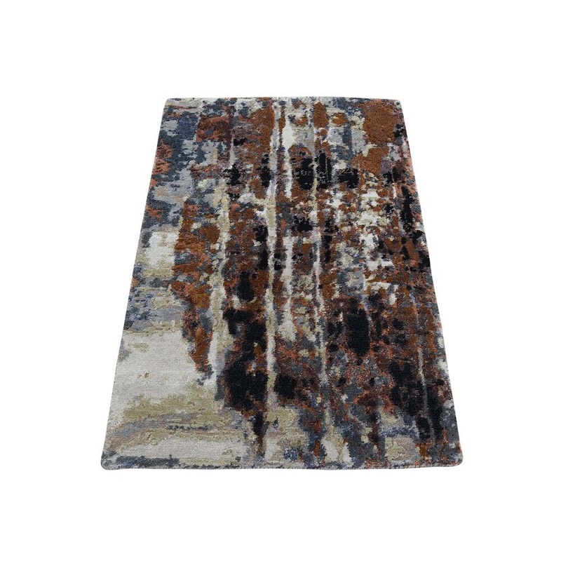 Shahbanu Rugs Abstract Design Hi-Lo Pile Wool and Silk Hand-knotted Oriental Rug (2'0" x 3'0") - 2'0" x 3'0"