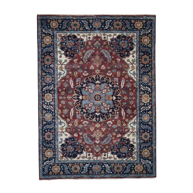 Shahbanu Rugs Antiqued Heriz Re-creation Hand-Knotted Pure Wool Oriental Rug (5'2" x 7'2") - 5'2" x 7'2"