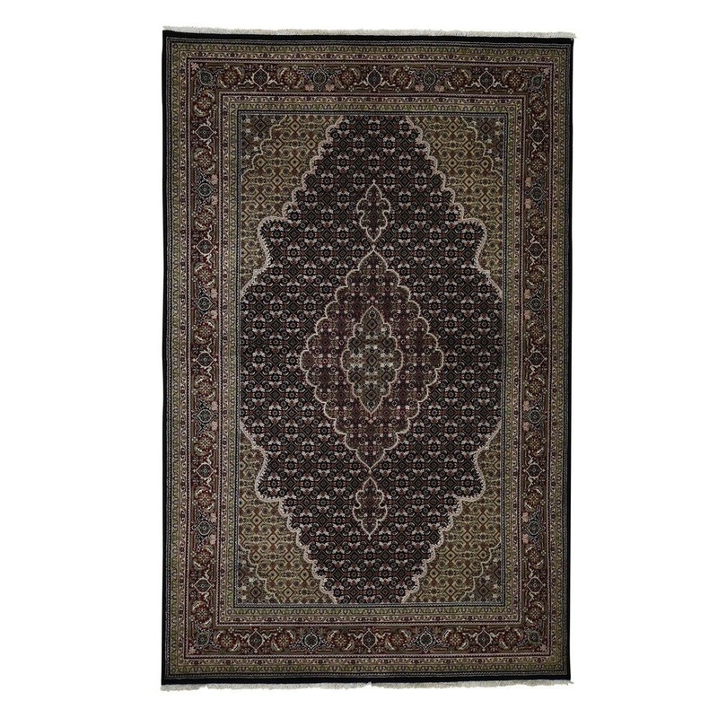 Shahbanu Rugs Hand-Knotted Wool And Silk Tabriz Mahi Oriental Rug (5'10" x 9'2") - 5'10" x 9'2"