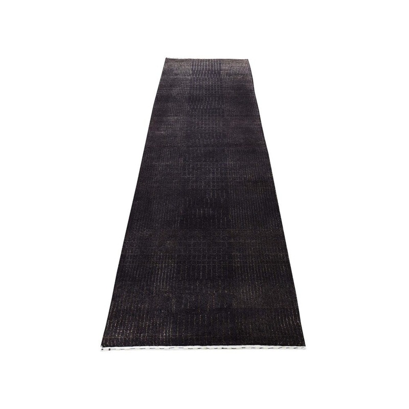 Shahbanu Rugs Hand-Knotted Wool and Silk Tone-on-Tone Nepali Oriental Rug (2'3" x 7'7") - 2'3" x 7'7"
