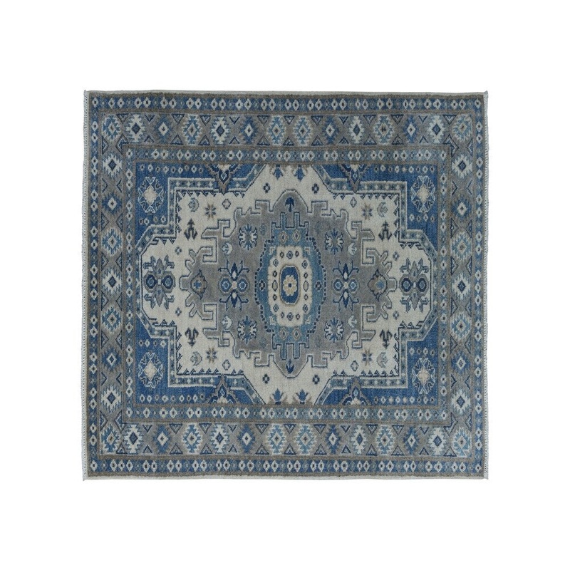 Shahbanu Rugs Ivory Hand-Knotted Vintage Look Kazak Pure Wool Oriental Rug (3'4" x 4'8") - 3'4" x 4'8"