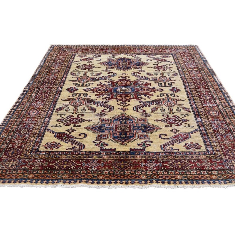 Shahbanu Rugs Super Kazak Pure Wool Beige Geometric Design Hand-Knotted Oriental Rug (4'8" x 6'9") - 4'8" x 6'9"