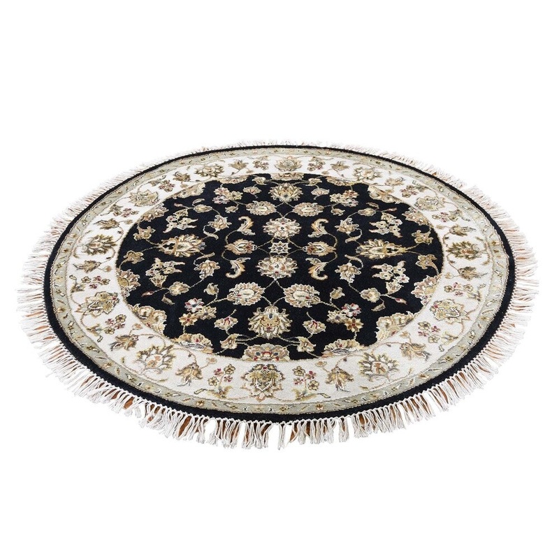 Shahbanu Rugs Half Wool and Half Silk Round Rajasthan Hand-Knotted Oriental Rug (4'4" x 4'4") - 4'4" x 4'4"