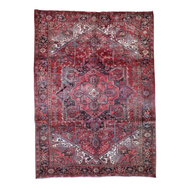 Shahbanu Rugs Red Semi Antique Persian Heriz Good Condition Hand-Knotted Rug (7'0" x 9'4") - 7'0" x 9'4"