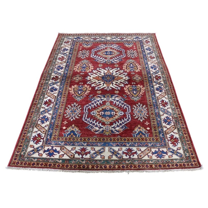 Shahbanu Rugs Red Super Kazak Pure Wool Geometric Design Hand-Knotted Oriental Rug (4'2" x 6'0") - 4'2" x 6'0"