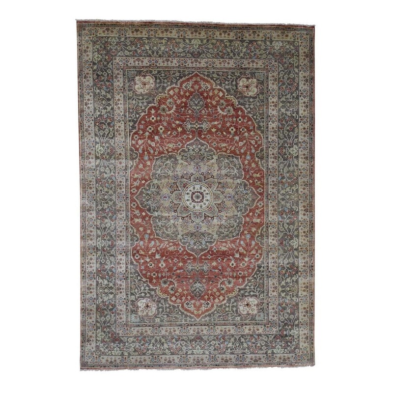 Shahbanu Rugs Antiqued Haji Jalili Tabriz Re-creation Pure Wool Hand-Knotted Rug (6'2" x 8'10") - 6'2" x 8'10"
