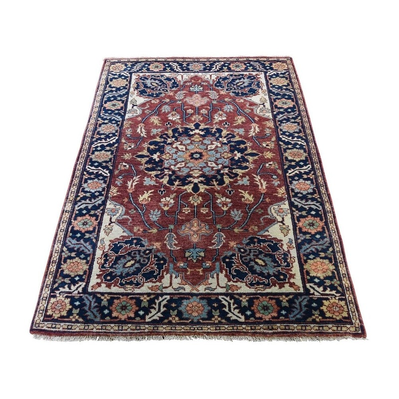 Shahbanu Rugs Antiqued Heriz Re-creation Hand-Knotted Pure Wool Oriental Rug (3'2" x 5'0") - 3'2" x 5'0"