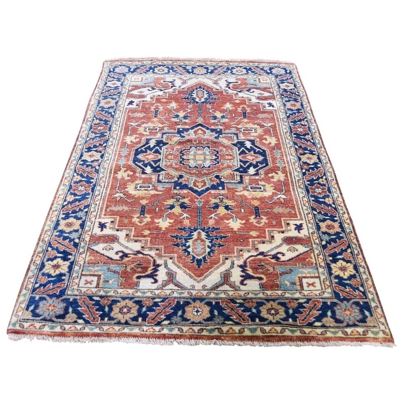 Shahbanu Rugs Antiqued Heriz Re-creation Pure Wool Hand Knotted Oriental Rug (3'2" x 5'2") - 3'2" x 5'2"