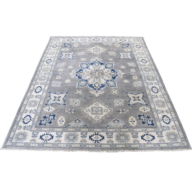 Shahbanu Rugs Hand-Knotted Pure Wool Vintage Look Kazak Oriental Rug (5'0" x 6'5") - 5'0" x 6'5"