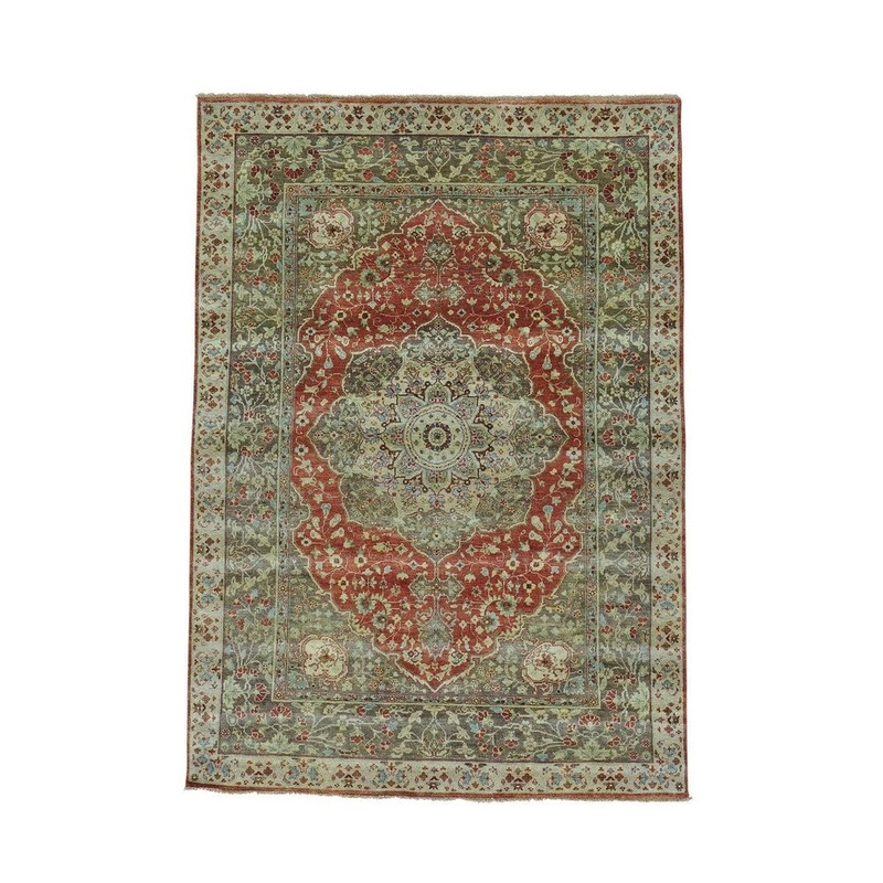 Shahbanu Rugs Handmade Antiqued Haji Jalili Tabriz Re-creation Pure Wool Rug (6'3" x 9'0") - 6'3" x 9'0"