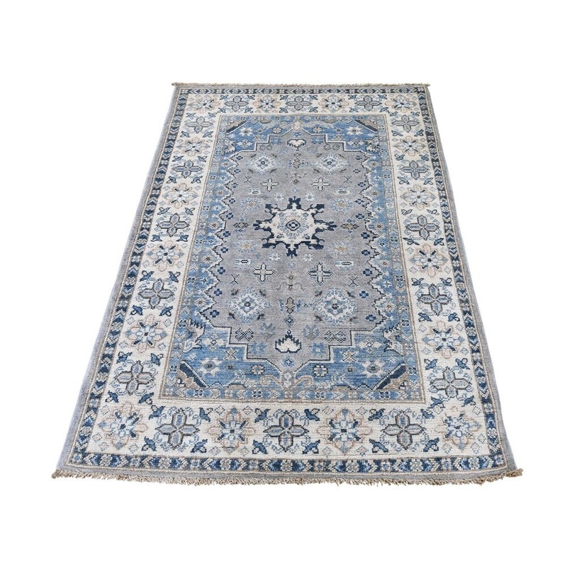 Shahbanu Rugs Vintage Look Kazak Hand-Knotted Pure Wool Oriental Rug (3'2" x 5'0") - 3'2" x 5'0"
