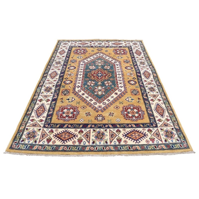 Shahbanu Rugs Gold Hand Knotted Pure Wool Special Kazak Oriental Rug (4'0" x 5'7") - 4'0" x 5'7"