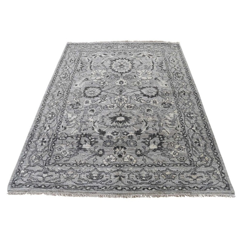 Shahbanu Rugs Hand-Knotted Heriz Pure Wool with Natural Colors Oriental Rug (4'2" x 6'2") - 4'2" x 6'2"
