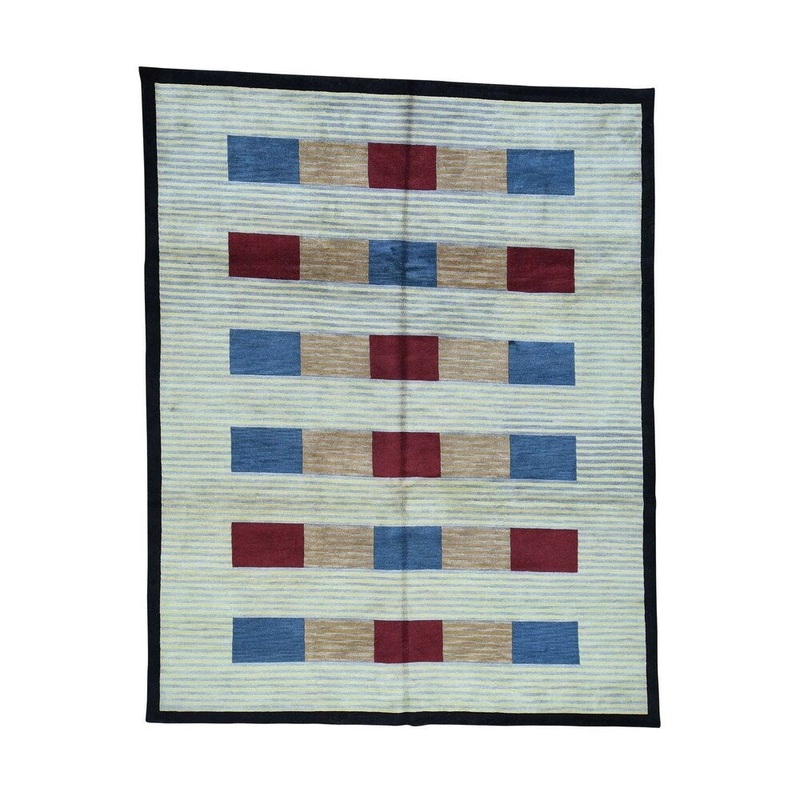 Shahbanu Rugs Hand-Knotted Nepali 100 Percent Wool Oriental Rug (7'9" x 9'10") - 7'9" x 9'10"