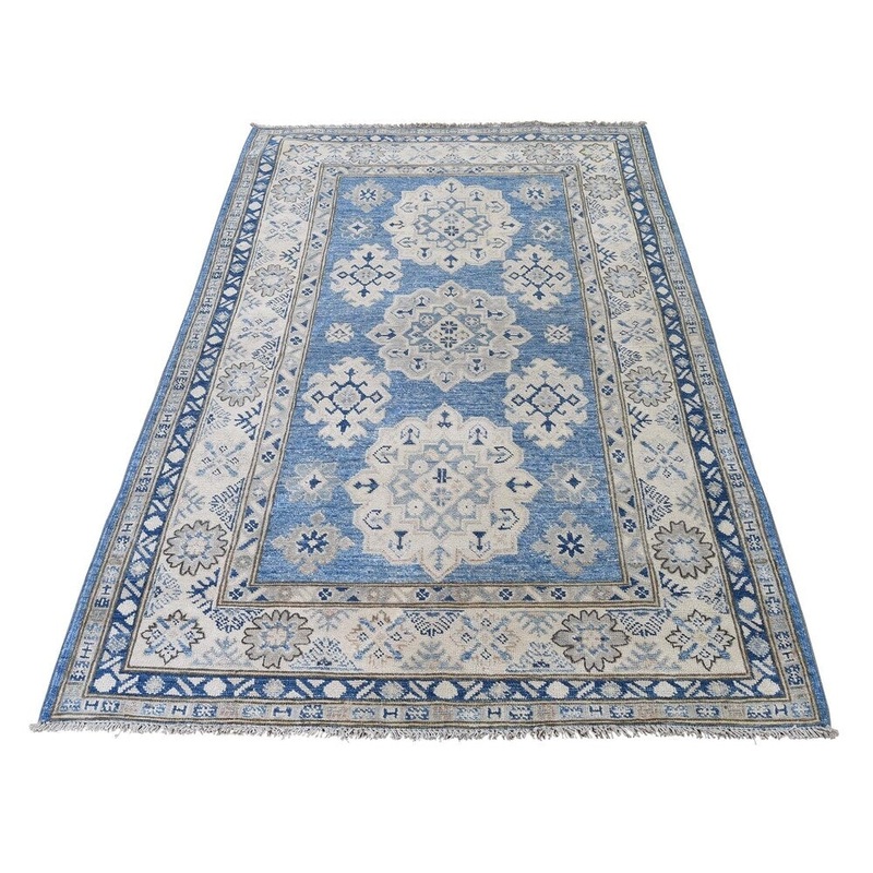 Shahbanu Rugs Vintage Look Kazak Pure Wool Hand-Knotted Oriental Rug (3'9" x 5'9") - 3'9" x 5'9"