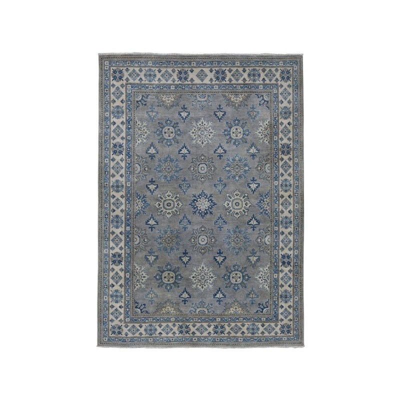 Shahbanu Rugs Gray Vintage Look Kazak Pure Wool Geometric Design Hand-Knotted Rug (5'0" x 6'8") - 5'0" x 6'8"