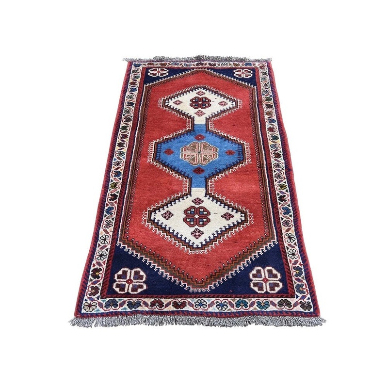 Shahbanu Rugs Red Pure Wool Hand-knotted Oriental Rug (2'6" x 4'7") - 2'6" x 4'7"